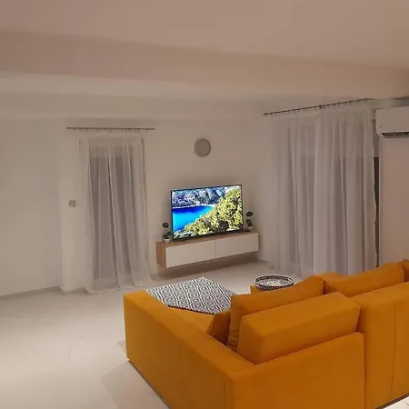 Jan-air Apartment *